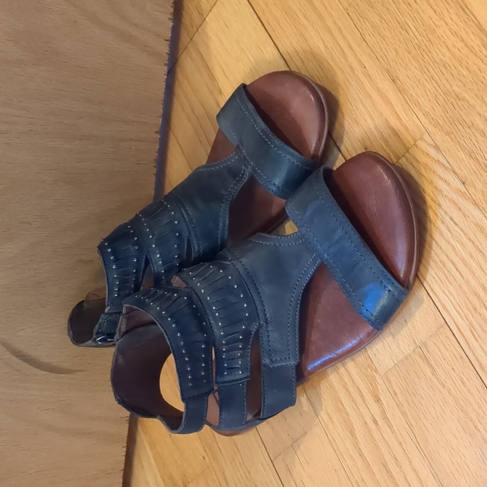 black leather sandals, Roan by Bedstu